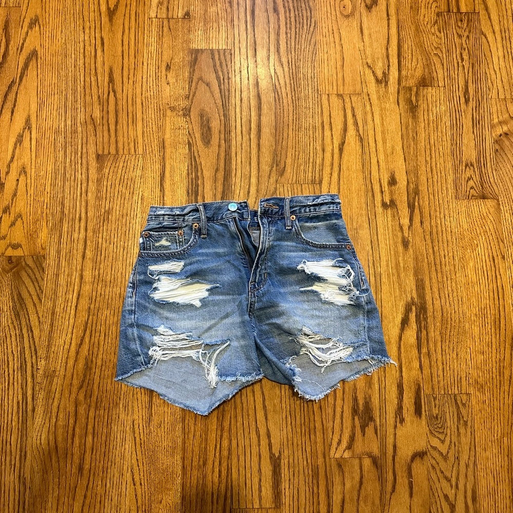 AE 00 denim shorts